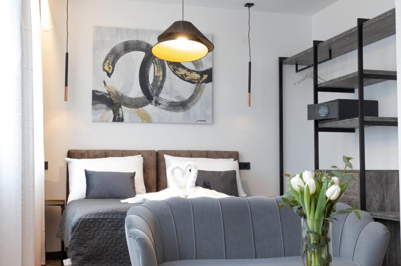 Apartmani Mozart-Centar וירוביטיצה מראה חיצוני תמונה