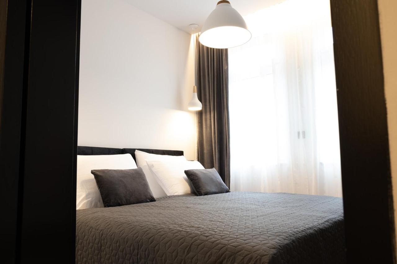 Apartmani Mozart-Centar וירוביטיצה מראה חיצוני תמונה